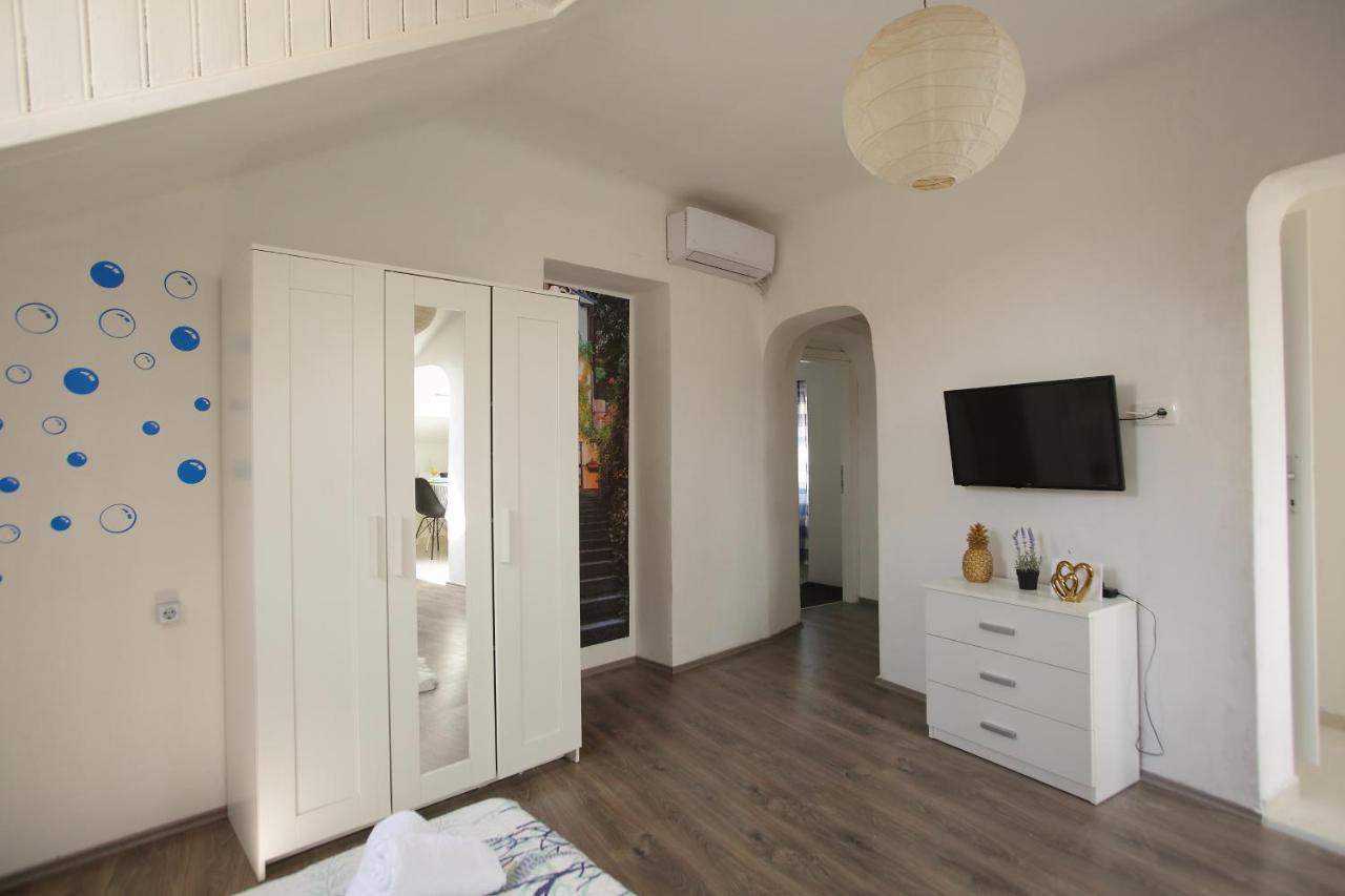 Center Lucia -split Center- 7 Guests Apartament *