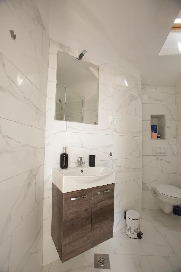 Center Lucia -split Center- 7 Guests Apartament *