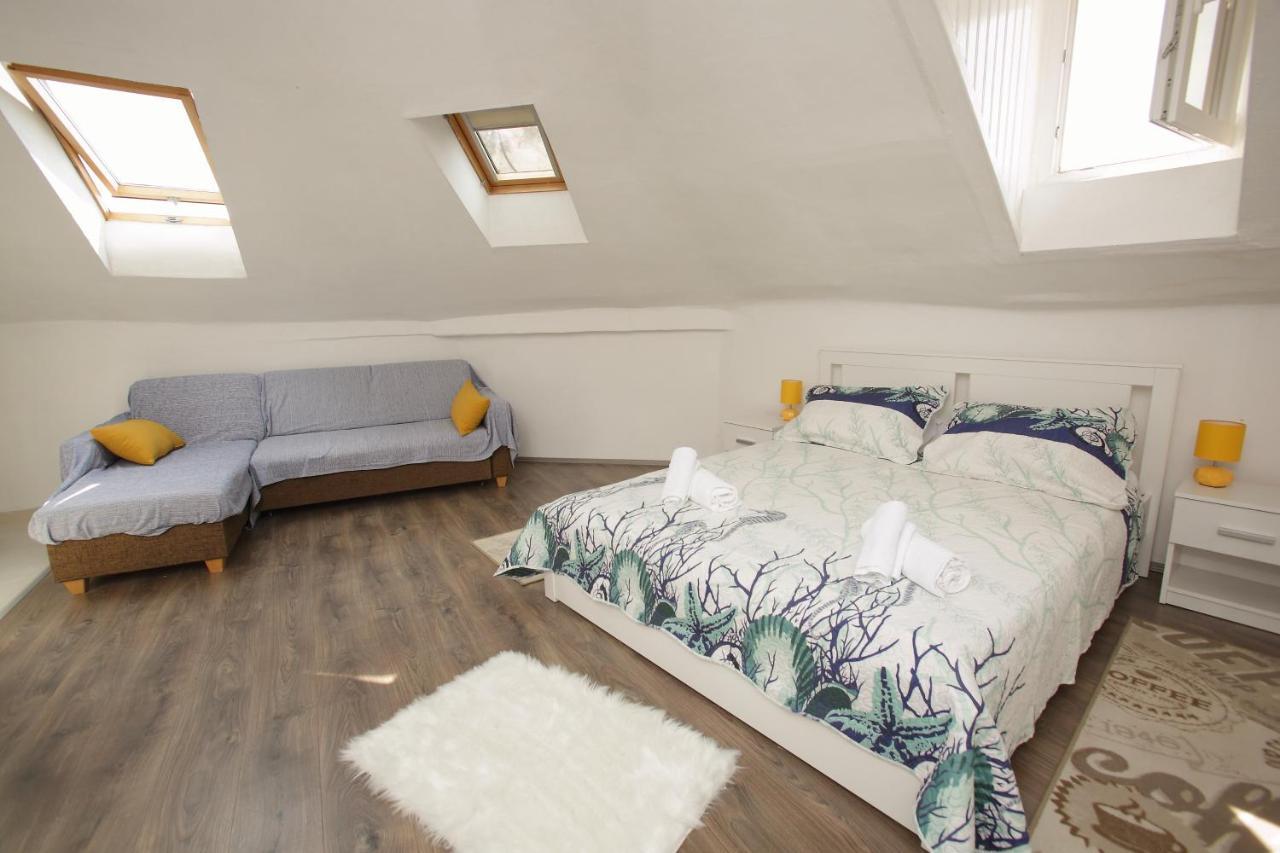 Center Lucia -split Center- 7 Guests Apartament Split
