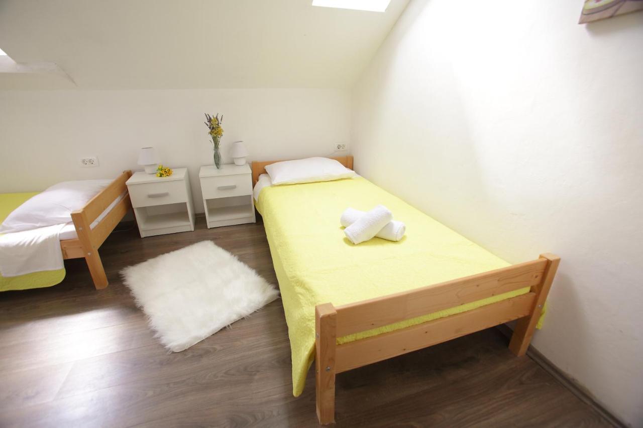Center Lucia -split Center- 7 Guests Apartament