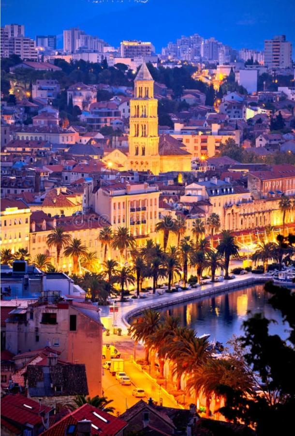 Center Lucia -split Center- 7 Guests Apartament *